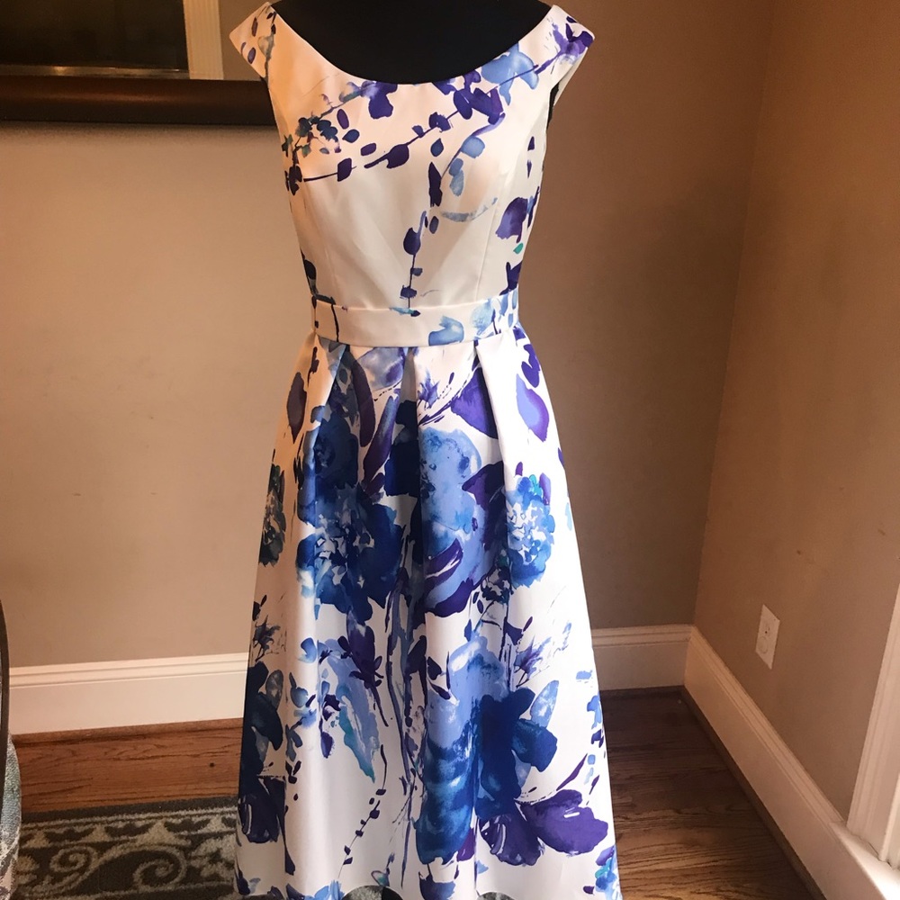 Alfred Sung D722FP size 6 color WhiteBoutique